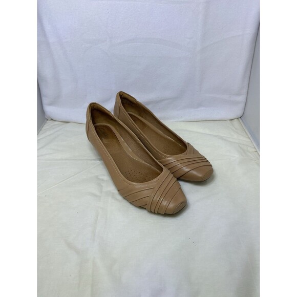 CLARKS Artisan Ryla King Comfort Wedge Heels Pumps Tan Leather Womens 8M - Picture 1 of 12